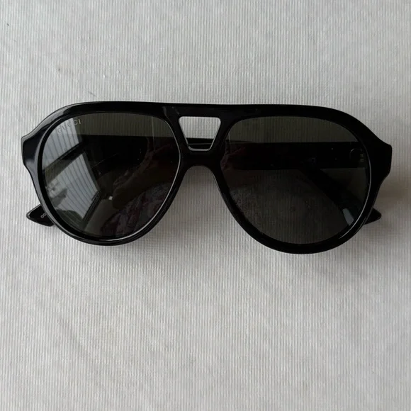 GUCCI black aviator unisex sunglasses never worn with case #GG0159SN Gucci Gucci New GG0159SN 003 Aviator Sunglasses | Grailed main image 4